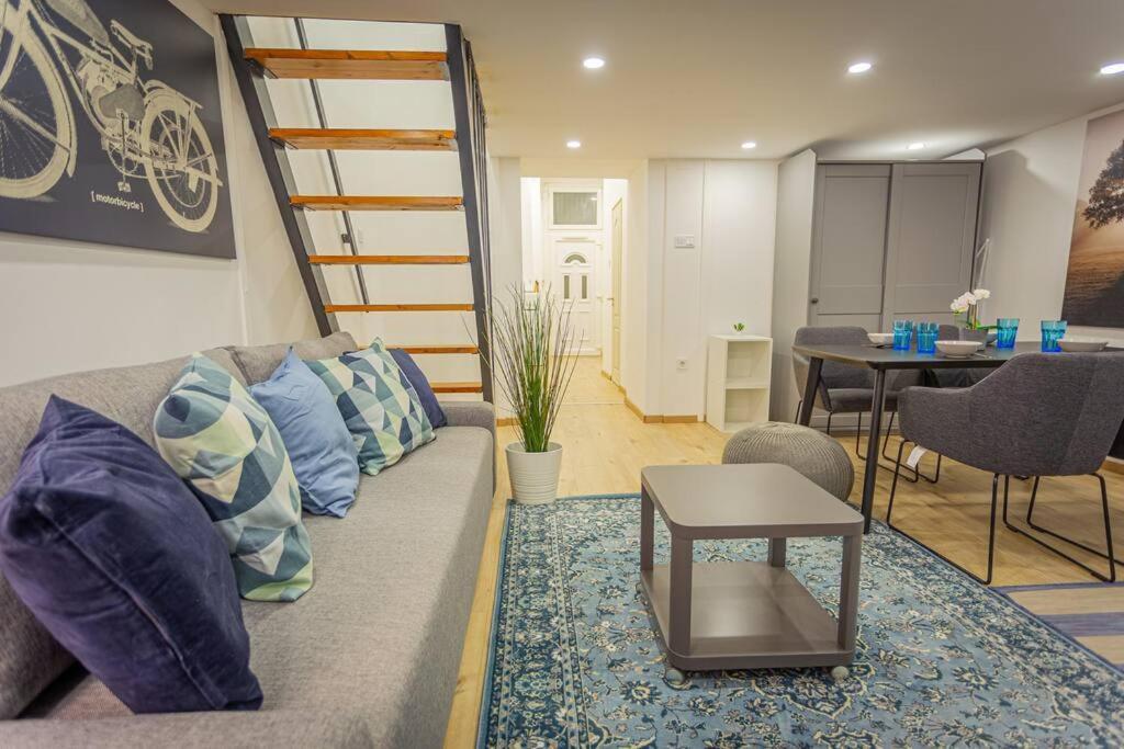 شقة Cosy Flat In The Dob Street - Sapphire بودابست المظهر الخارجي الصورة